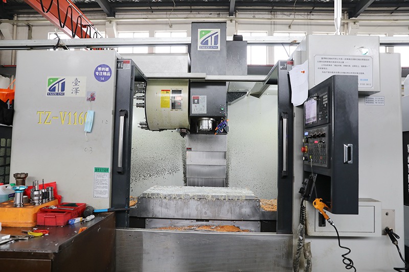 CNC three-axis vertical machining center TZ-V1160