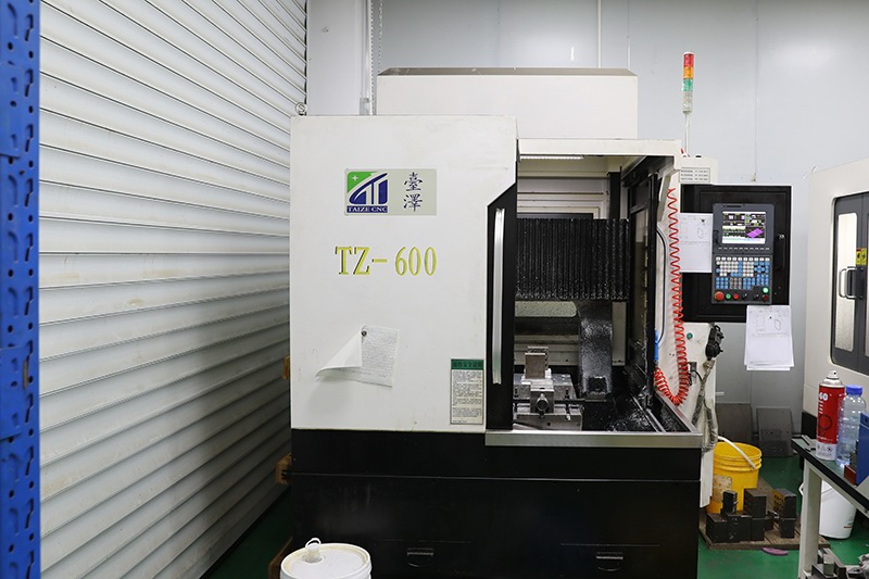 CNC drilling and tapping machining center TZ-600