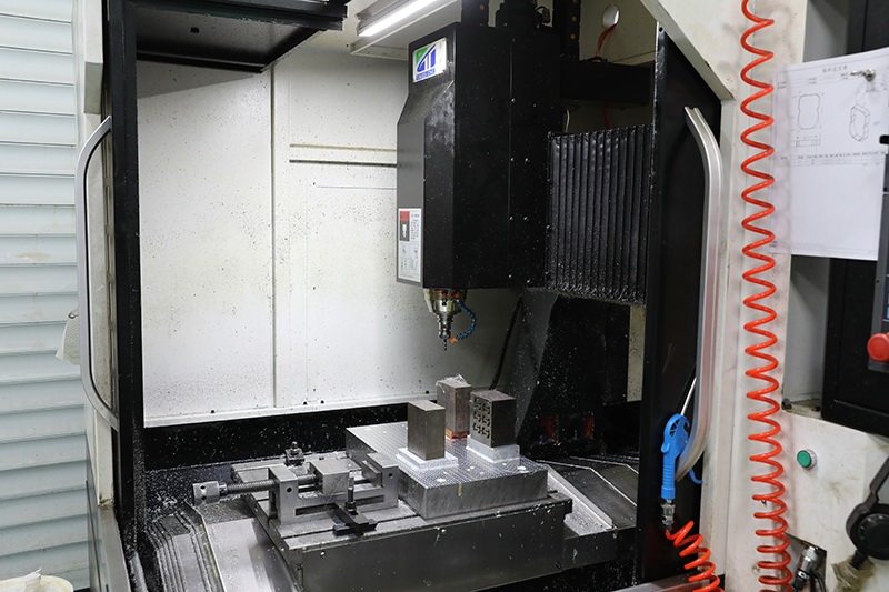 CNC drilling and tapping machining center TZ-600
